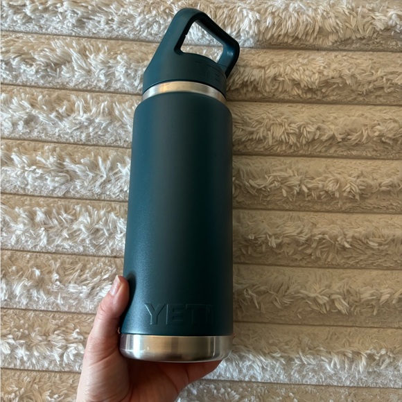 YETI Rambler - Picture 3 of 7